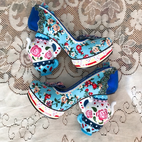 Disney Alice In Wonderland “One Lump Or Two” Heels - Picture 2 of 8